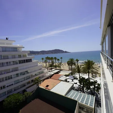 Apartamento En Centro De La Ciudad Frente Al Mar Apartment