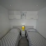 Apartamento En Centro De La Ciudad Frente Al Mar Roses