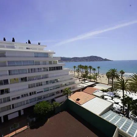 En Centro De La Ciudad Frente Al Mar Apartamento *